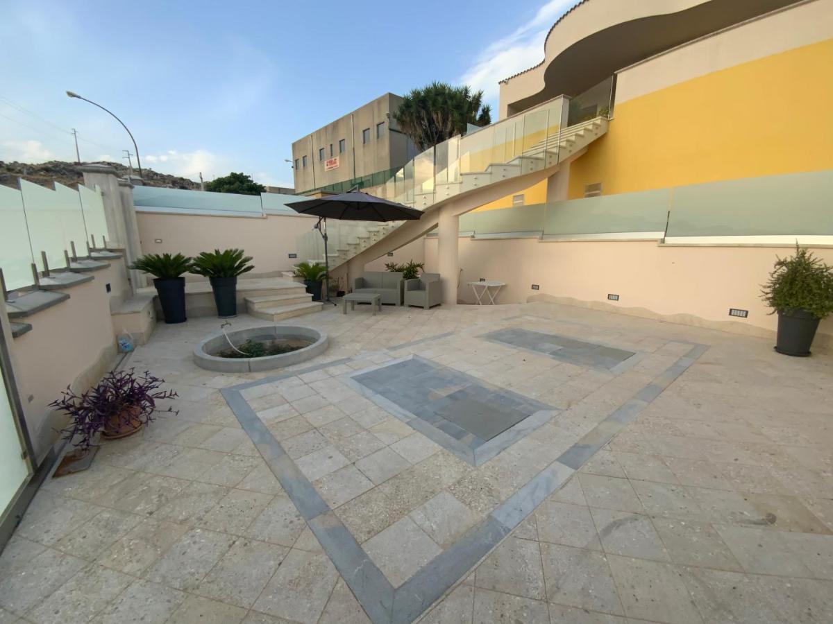 Oasi Nel Deserto Bed & Breakfast Custonaci Luaran gambar
